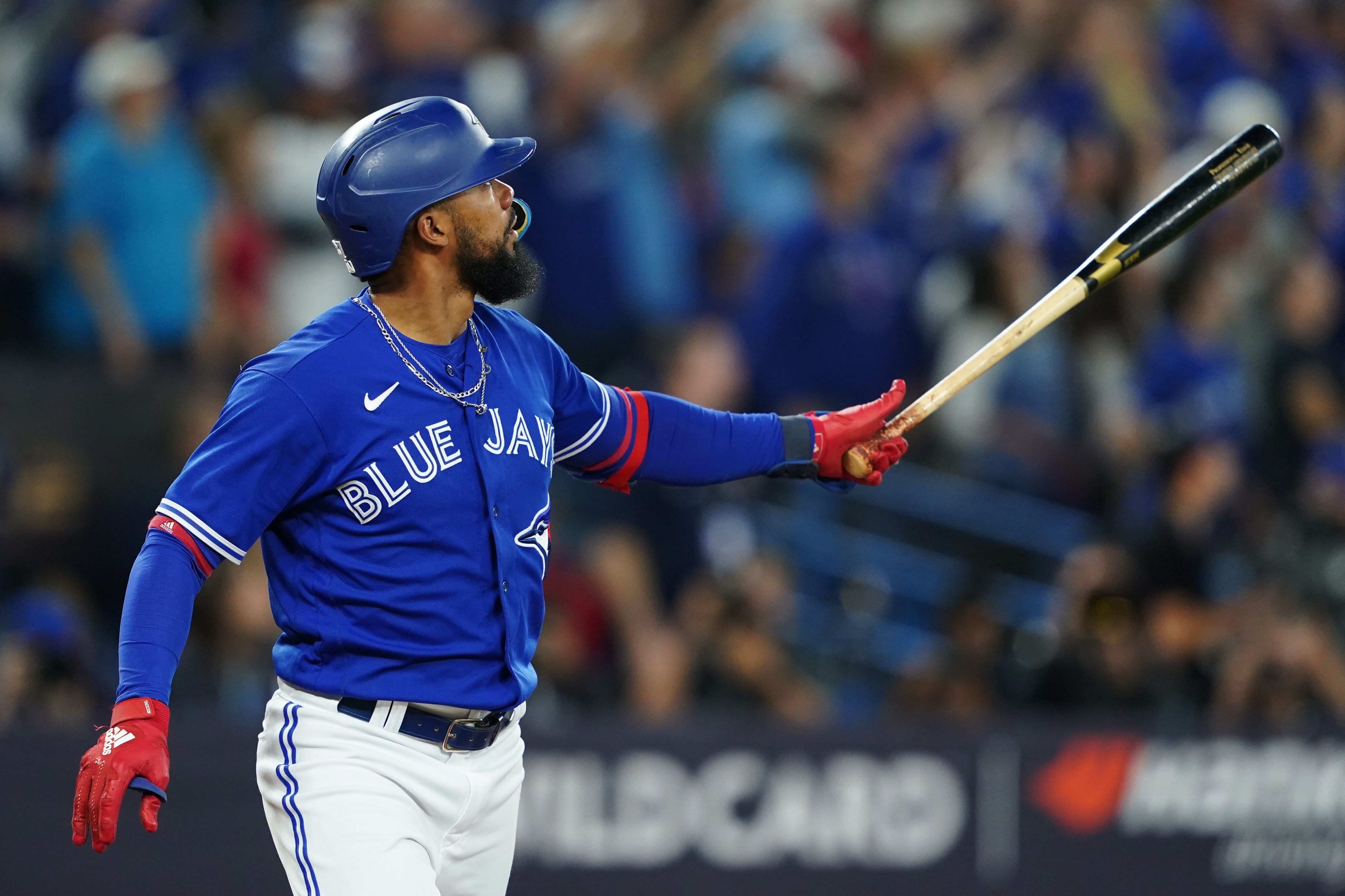 Report: Blue Jays 'front-runners' to acquire Mariners' Teoscar Hernandez