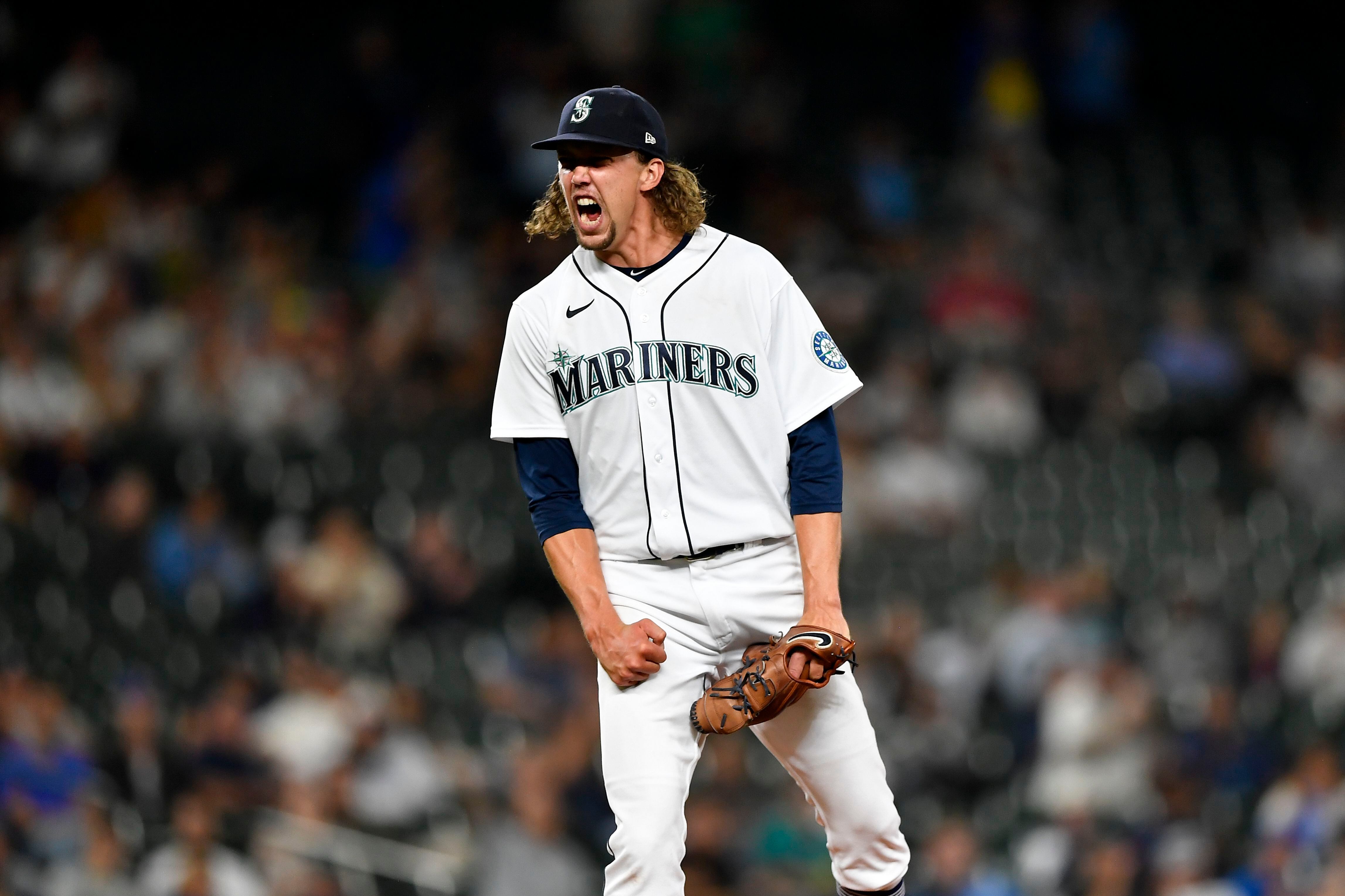 Seattle Mariners 3, Chicago White Sox 0: Gilbert outduels Cueto in a  late-night snooze fest - South Side Sox