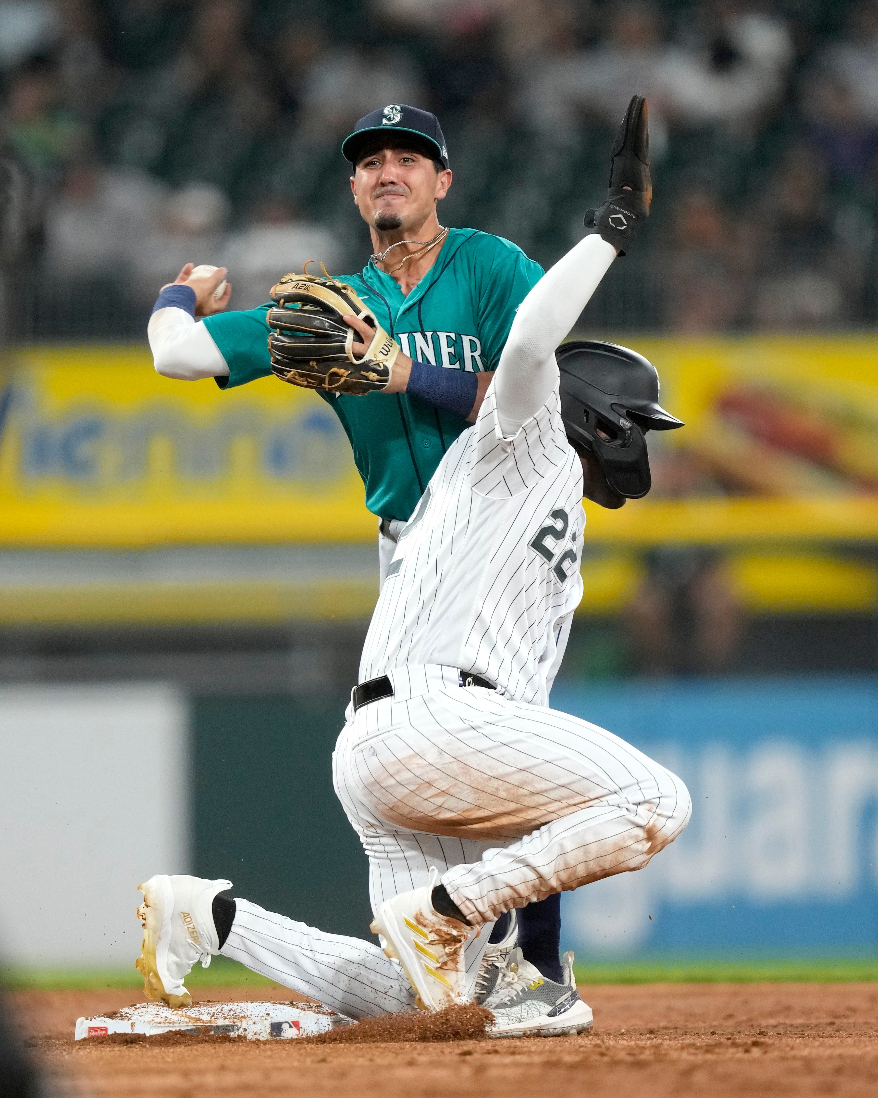 MLB: Mariners beat White Sox 6-3 to match season high with 8th straight win  on Tuesday