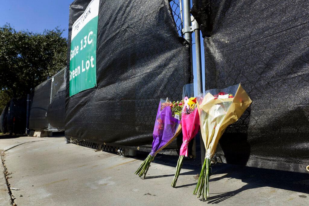 Astroworld Tragedy: At Least 8 Dead, 300 Injured at Houston Festival – The  Hollywood Reporter