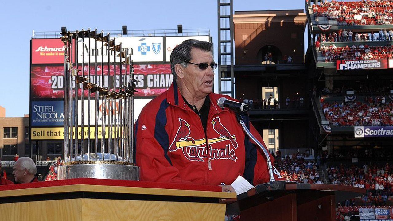 Mike Shannon dies, hometown star became voice of the Cardinals