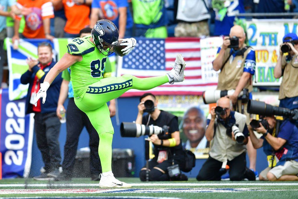 PHOTOS: Seahawks vs. Broncos on Sept. 12, 2022 – KIRO 7 News Seattle