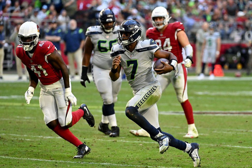 Seahawks win 4th straight, beat struggling Cardinals 31-21 - Seattle Sports