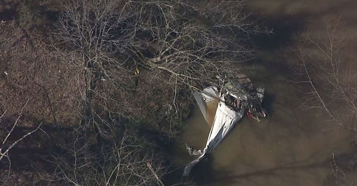 FAA investigating after 3 killed in North Carolina plane crash