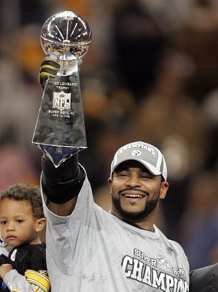 NFL Hall of Famer Jerome Bettis Announces Completion of Business Degree - Sports  Illustrated