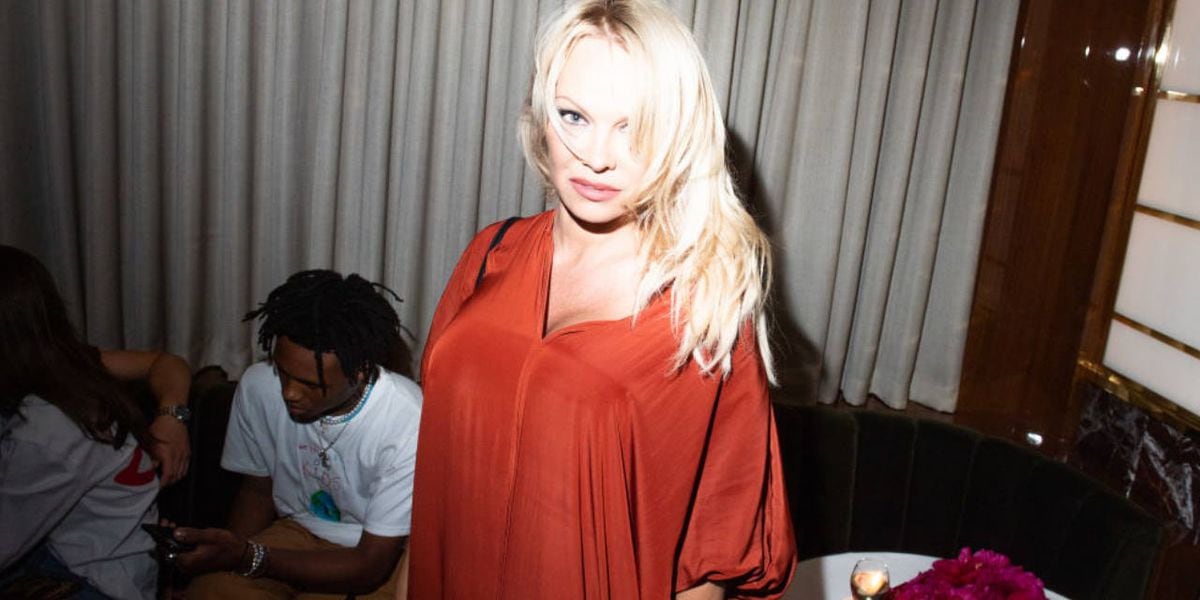 Pamela Anderson marries movie producer Jon Peters in private ceremony