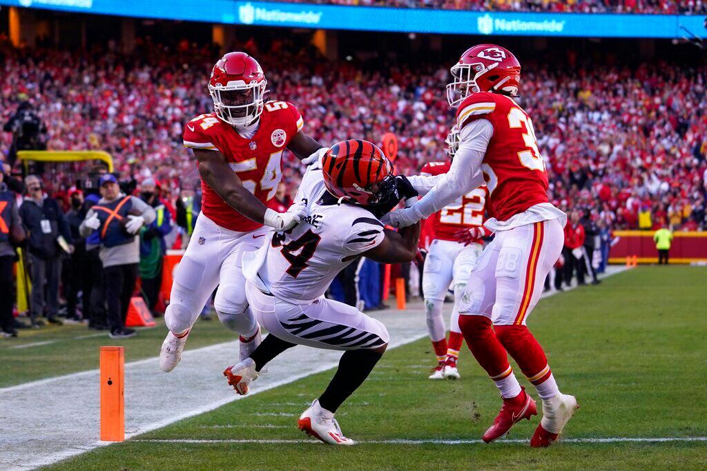 Super Bowl-bound Bengals stun Chiefs 27-24 in thrilling AFC Championship OT  nail-biter – KIRO 7 News Seattle