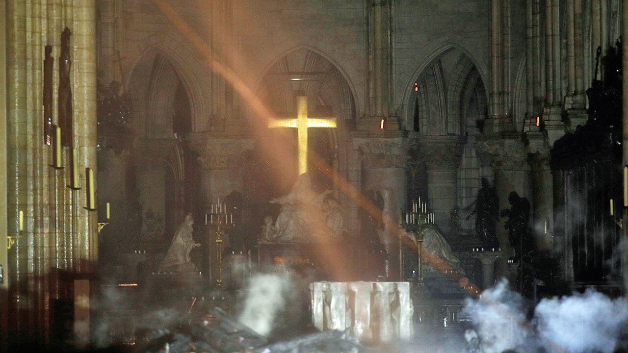 Notre Dame Cathedral gets new golden rooster weathervane