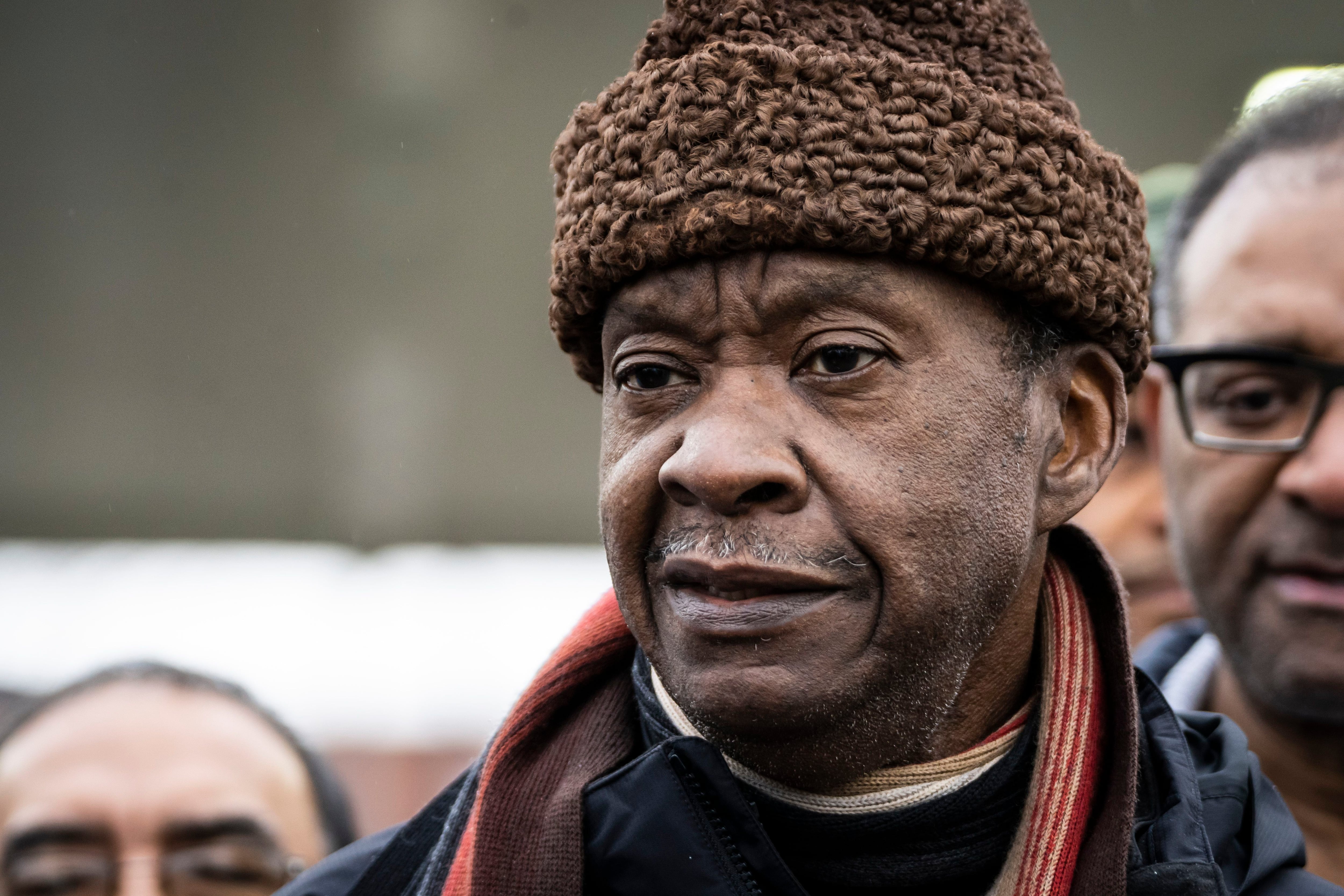 Willie Wilson's Chicago gas handout not his 1st direct charity effort