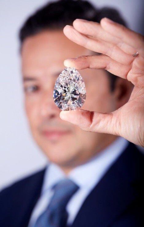 World's largest white diamond on display for first time – KIRO 7