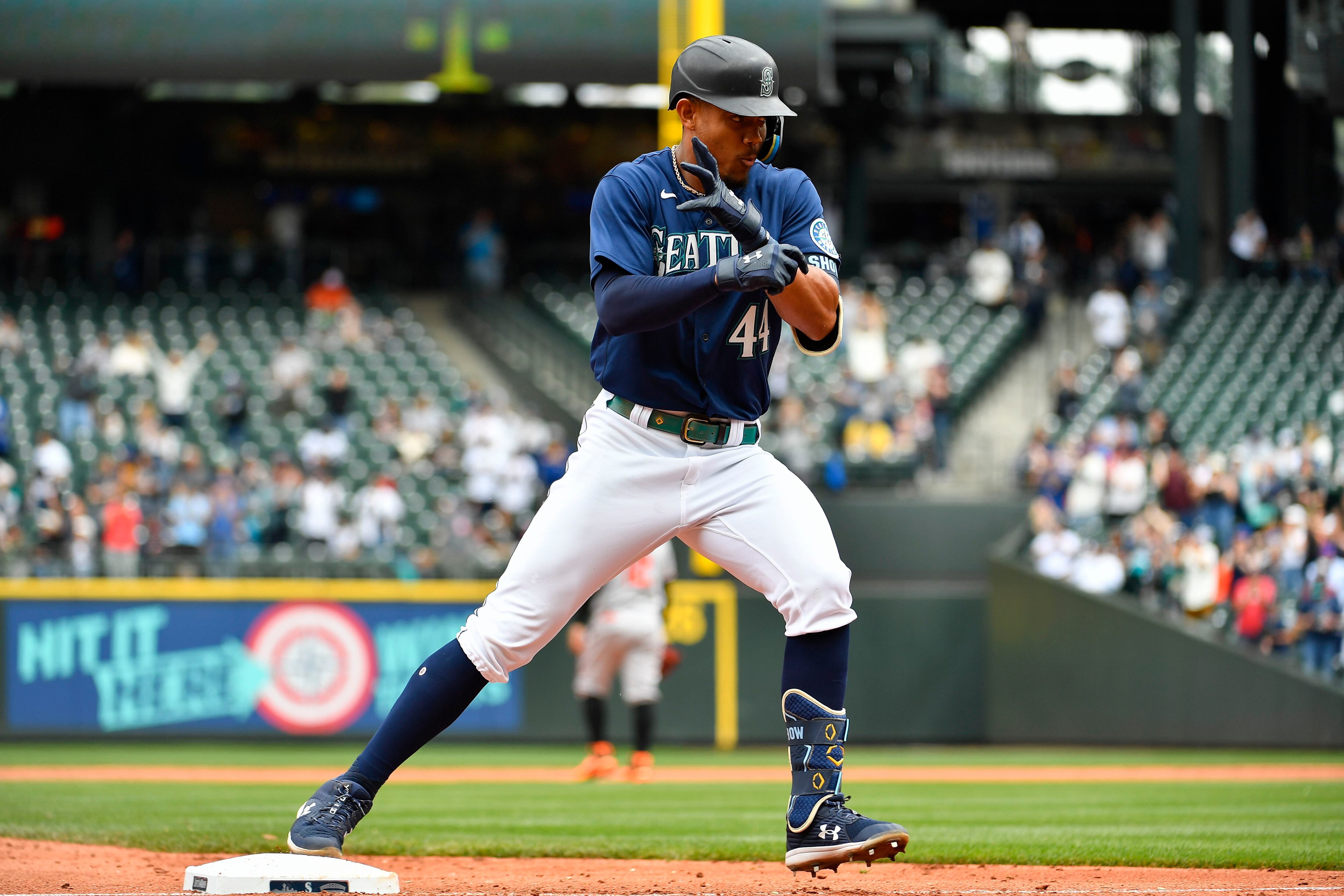 Julio Rodríguez hits 12th HR as Mariners roll to 9-3 win over Orioles