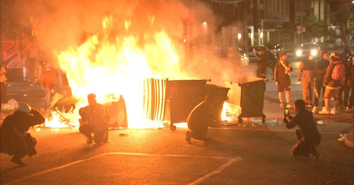 Capitol Hill Protesters Square Off With Police Overnight