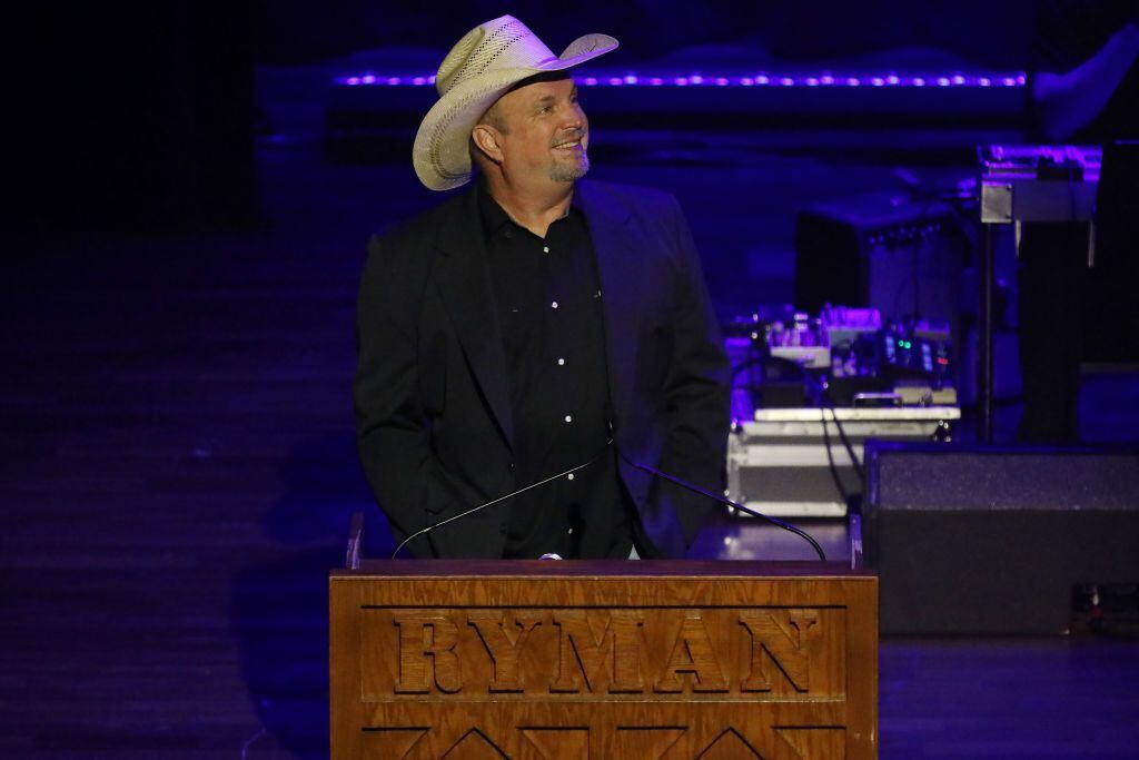 Only Country Music: Garth Brooks Boxes 2014-2020 Albums, Premieres Time  Traveler, On New Box Set - The Second Disc