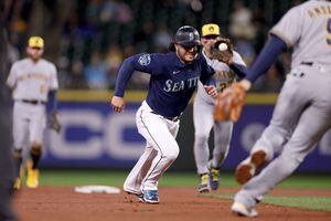 Brewers stay hot, top Mariners 7-3, but concern about Burnes - The San  Diego Union-Tribune