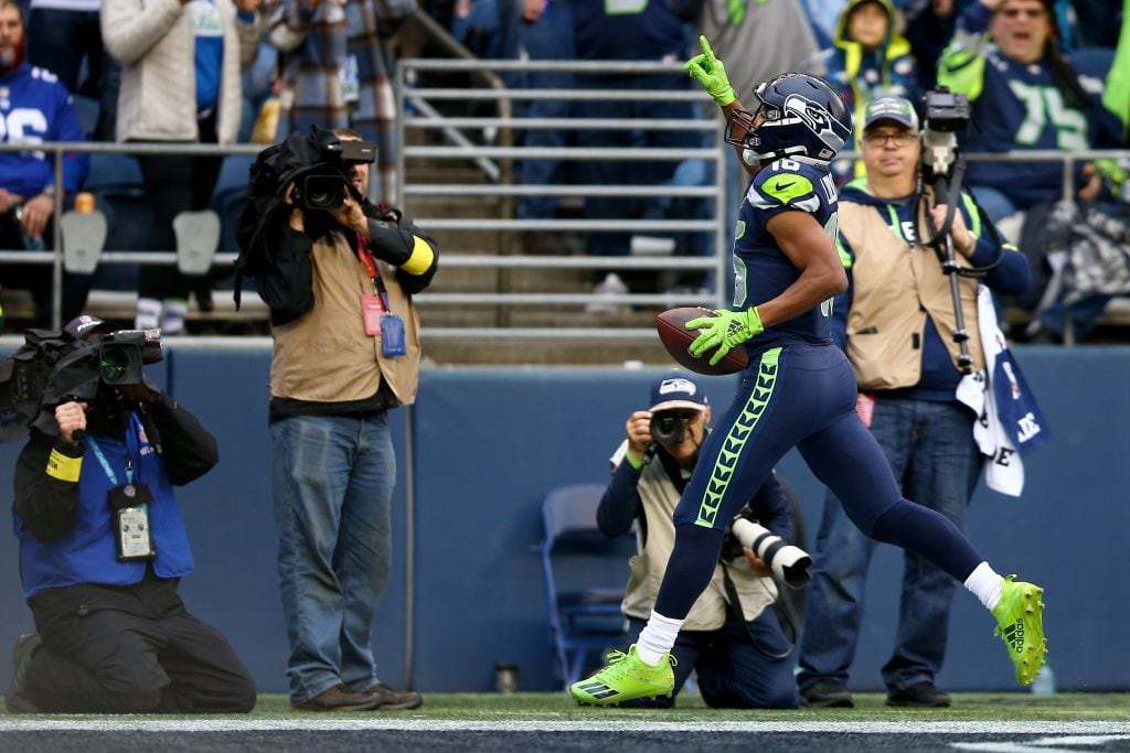 Seahawks topple Giants 27-13 to stay atop NFC West