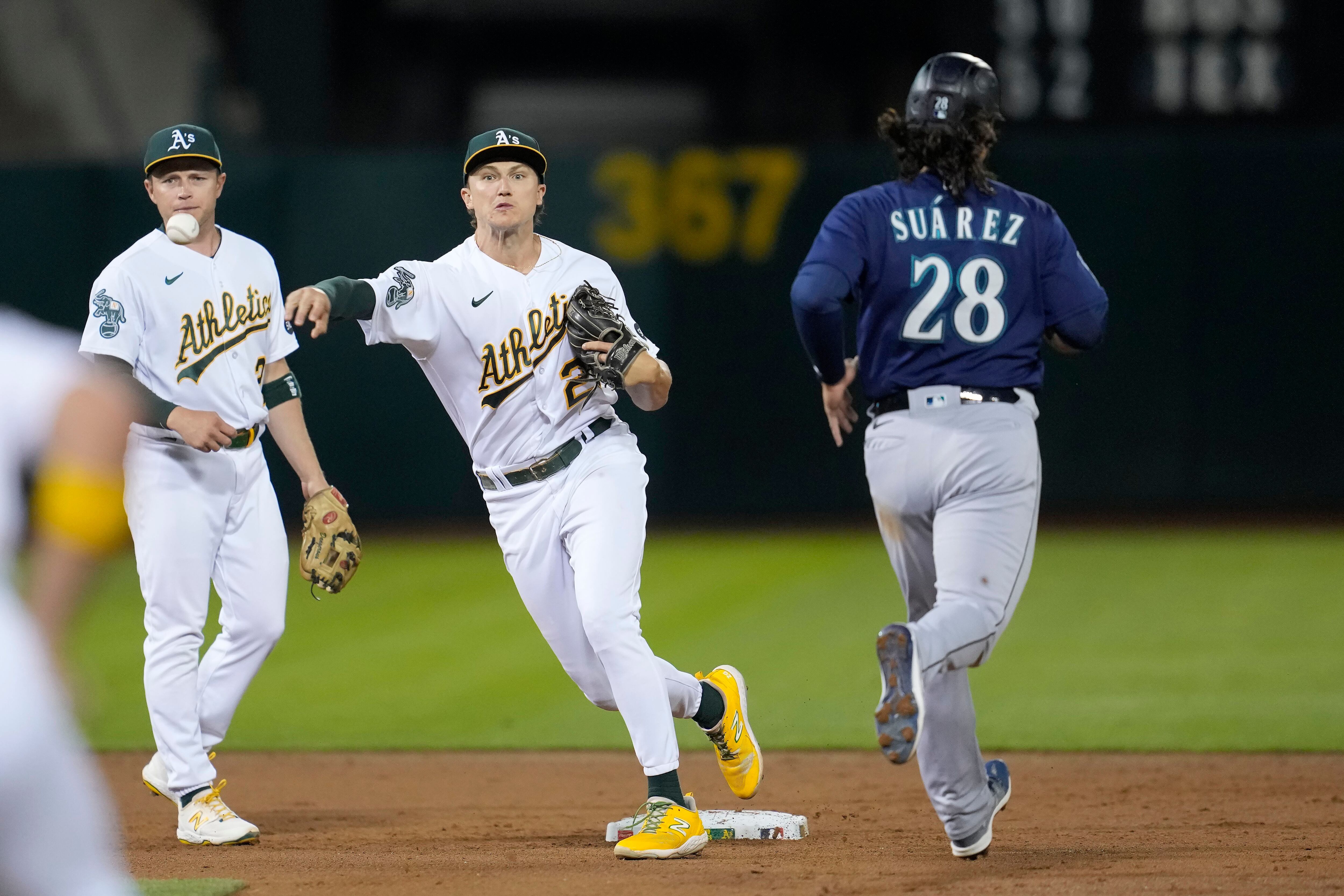 Woo wins homecoming as Mariners blank A's 5-0 to move closer in AL West and  tie for final wild card - The San Diego Union-Tribune