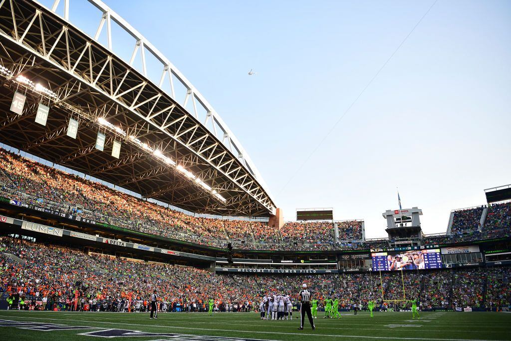 PHOTOS: Seahawks vs. Broncos on Sept. 12, 2022 – KIRO 7 News Seattle